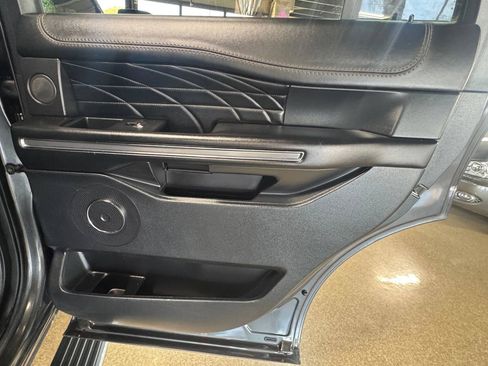 Used 2020 Ford Expedition Platinum AWD/4WD image 12