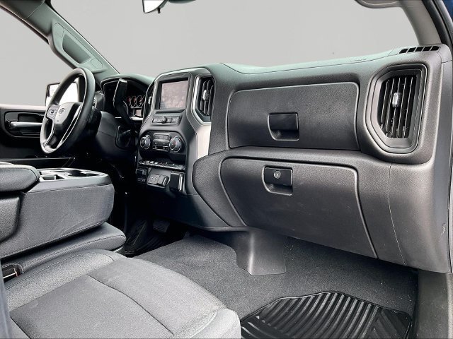 Used 2024 Chevrolet Silverado 1500 Custom Trail Boss w/ Dark Appearance Package AWD/4WD image 14
