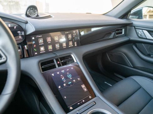 New 2025 Porsche Taycan image 14