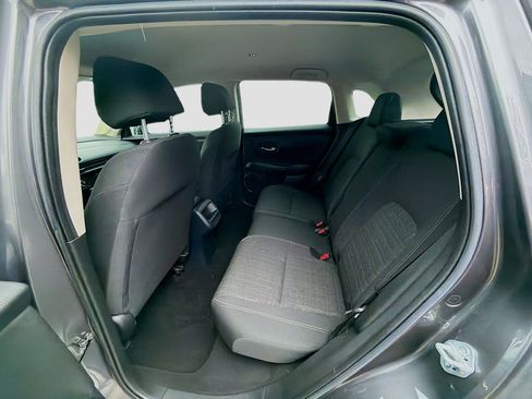 Certified 2023 Honda HR-V LX image 22