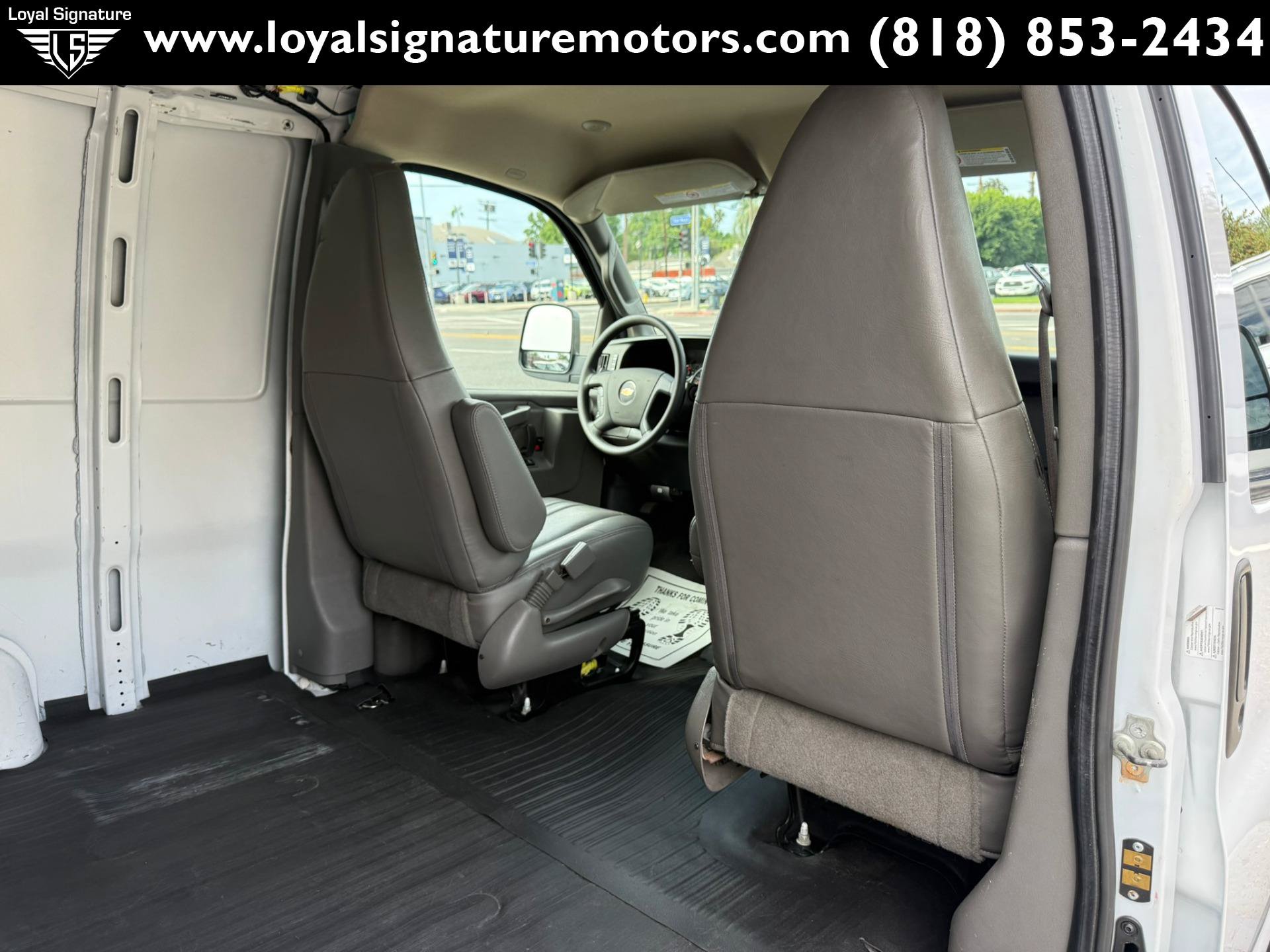 Used 2022 Chevrolet Express 2500 w/ Driver Convenience Package RWD image 17