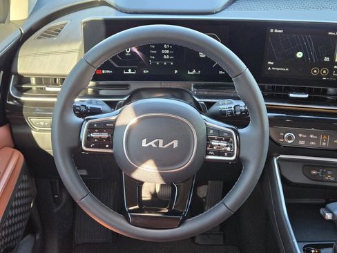 New 2026 Kia Carnival SX Prestige image 21