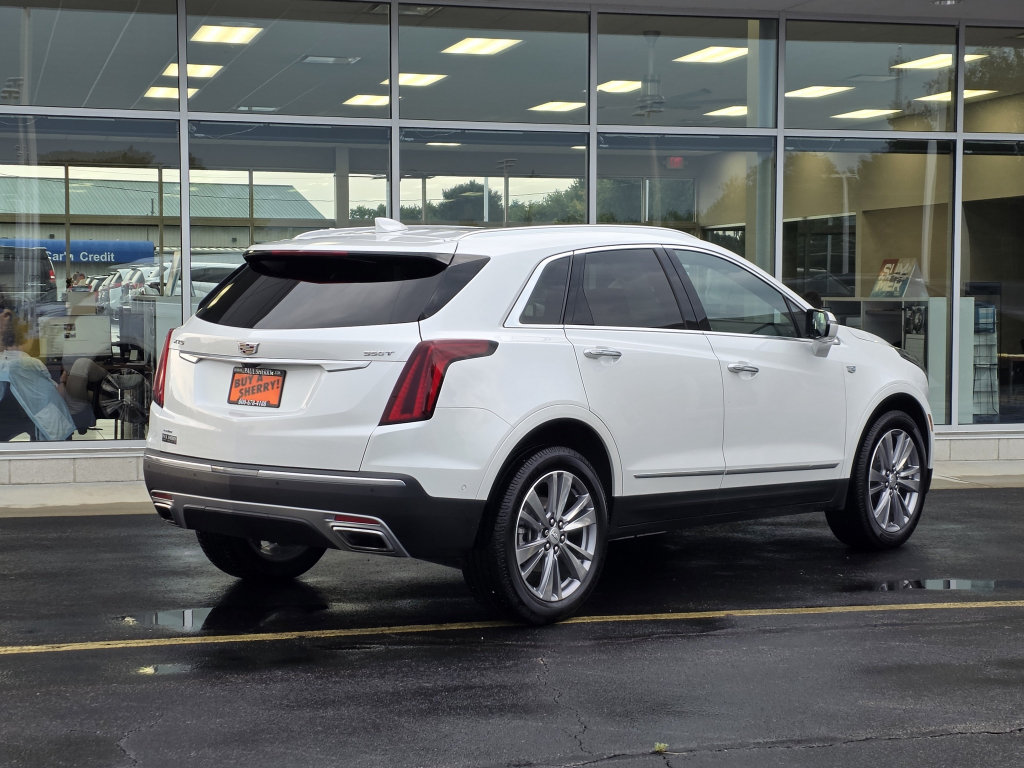 Used 2023 Cadillac XT5 Premium Luxury w/ Technology Package AWD/4WD image 17