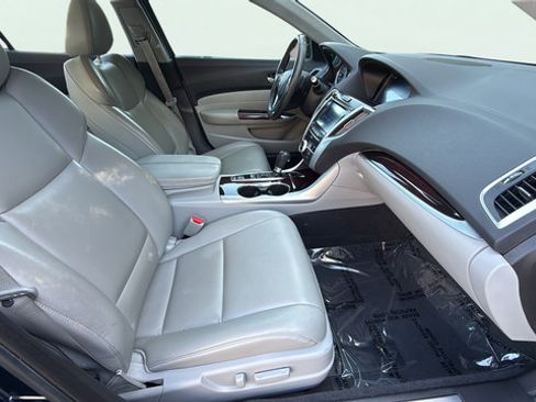 Used 2016 Acura TLX FWD image 23