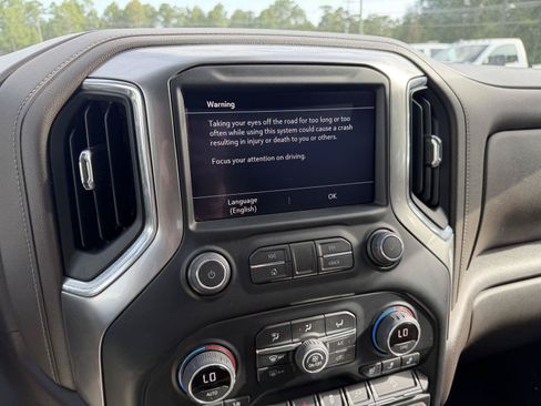 Used 2022 Chevrolet Silverado 1500 LTZ w/ LTZ Premium Texas Edition AWD/4WD image 11