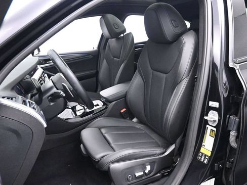 Used 2023 BMW X4 xDrive30i w/ Premium Essential Package AWD/4WD image 12