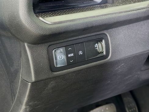 Used 2026 Chevrolet Traverse LT w/ Driver Confidence Package FWD image 11