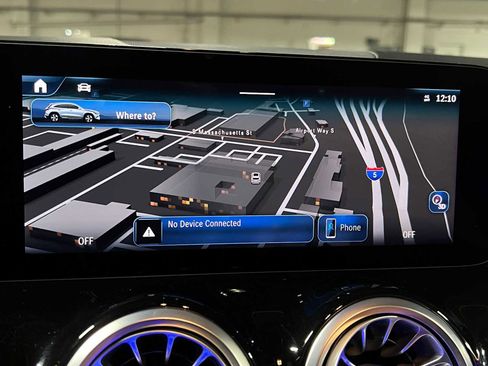 Certified 2025 Mercedes-Benz GLA 250 4MATIC image 28