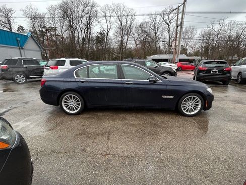 Used 2015 BMW 750Li xDrive image 13