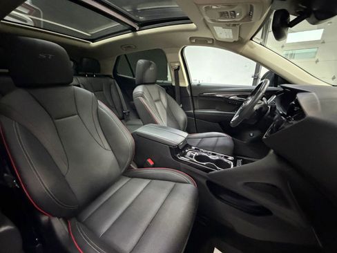 Used 2023 Buick Envision Essence w/ Sport Touring Package image 36