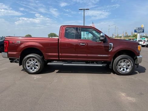Used 2017 Ford F250 Lariat w/ Tow Technology Bundle AWD/4WD image 2