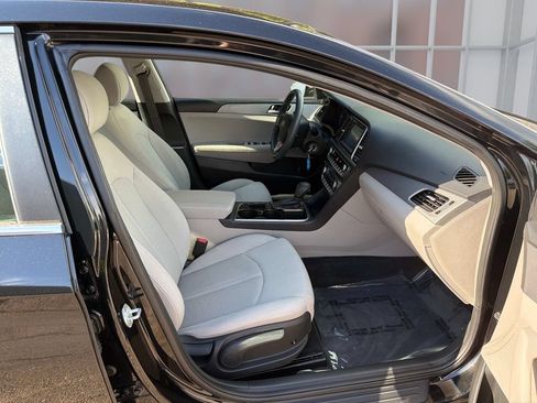 Used 2018 Hyundai Sonata SE FWD image 28