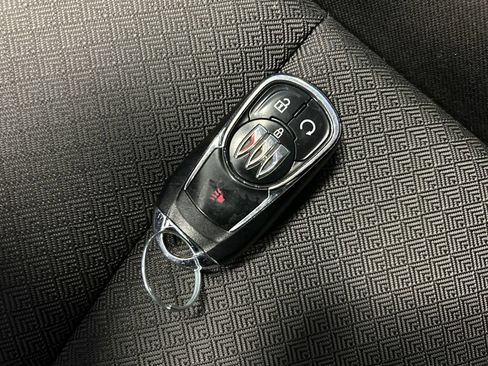 Used 2025 Buick Encore GX Preferred FWD image 31