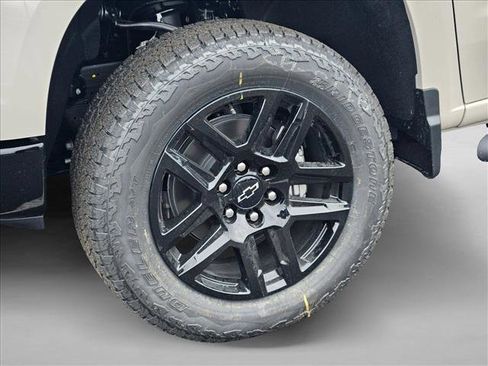 New 2026 Chevrolet Silverado 1500 Custom Trail Boss w/ Turbomax Blackout Package image 11
