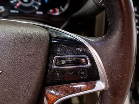 Used 2016 Cadillac Escalade Luxury RWD image 26