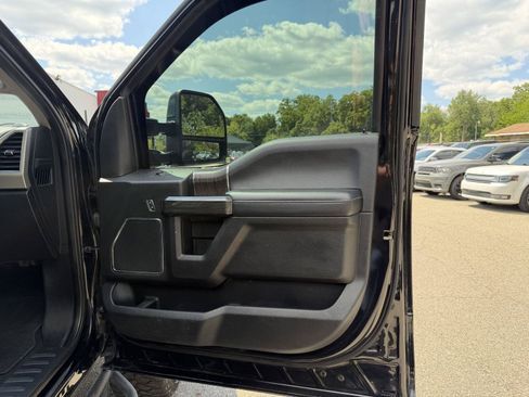 Used 2021 Ford F250 Lariat AWD/4WD image 29