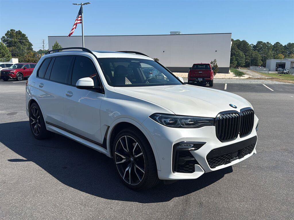 Used 2019 BMW X7 xDrive50i w/ M Sport Package AWD/4WD image 11