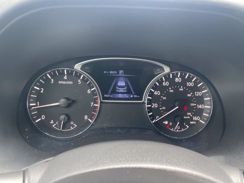 Used 2018 Nissan Pathfinder SL AWD/4WD image 20