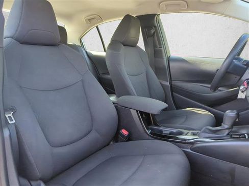 Used 2021 Toyota Corolla LE image 24