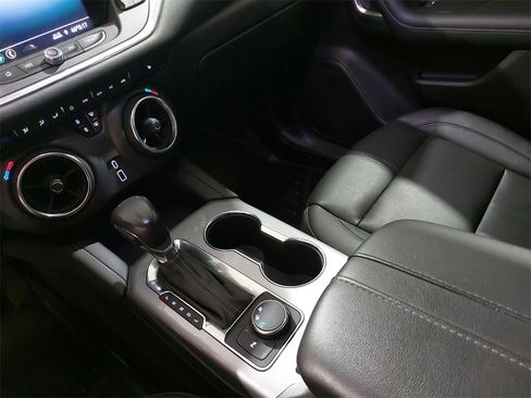 Used 2020 Chevrolet Blazer LT image 24