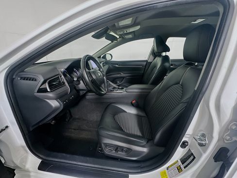 Used 2024 Toyota Camry SE FWD image 13