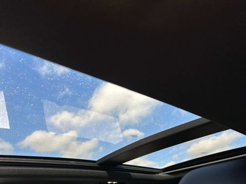 Certified 2022 Ford Edge ST-Line image 25