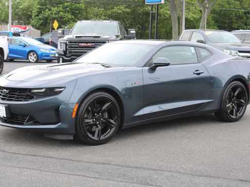 Used 2022 Chevrolet Camaro LT w/ Technology Package RWD image 3
