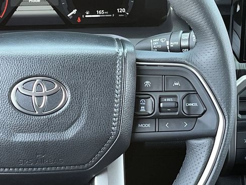 Used 2026 Toyota 4Runner Platinum AWD/4WD image 14