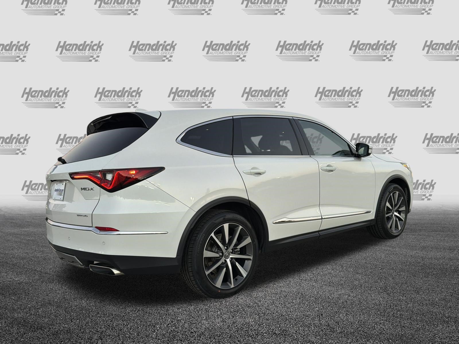 Certified 2025 Acura MDX w/ Technology Package AWD/4WD image 10
