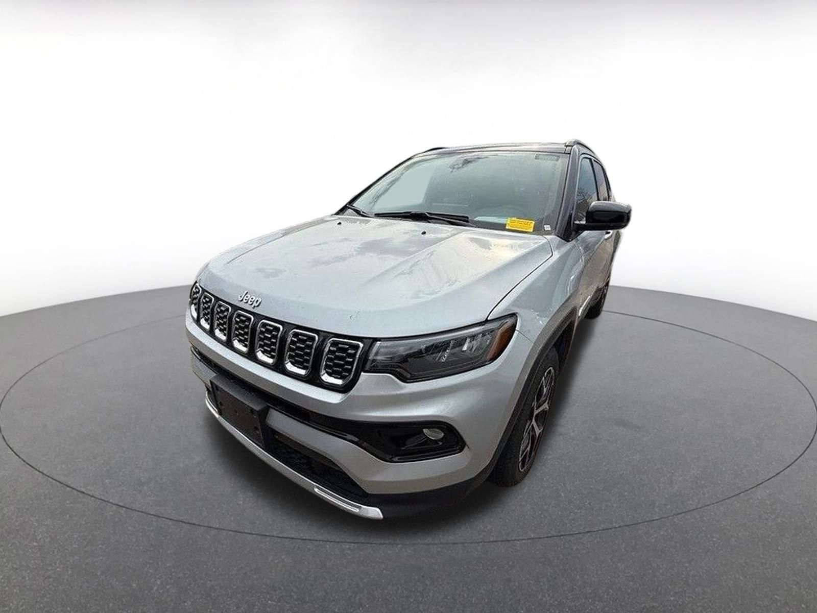 Used 2025 Jeep Compass Limited AWD/4WD image 2