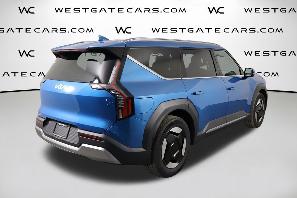 Used 2024 Kia EV9 Wind AWD/4WD image 46