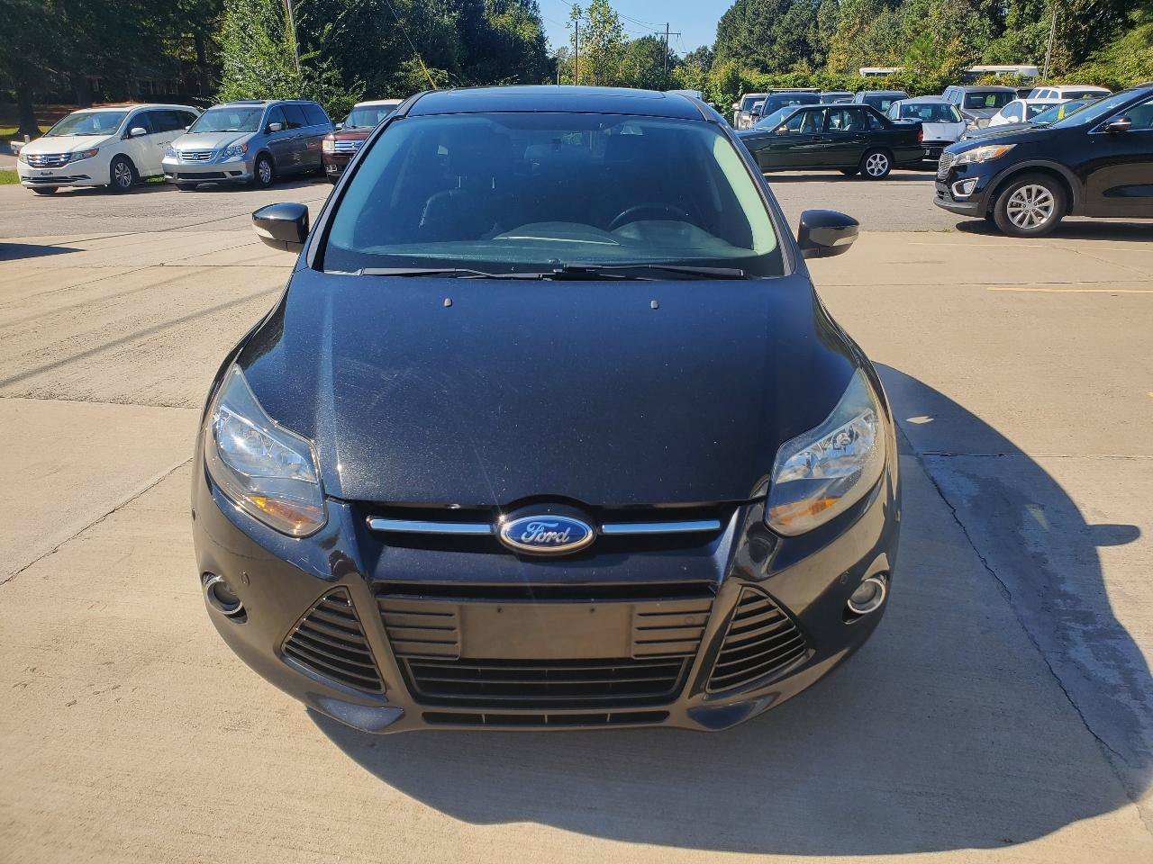 Used 2014 Ford Focus Titanium FWD image 2