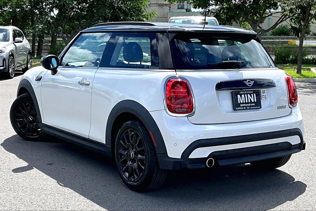 Used 2024 MINI Cooper 2-Door Hardtop FWD image 11