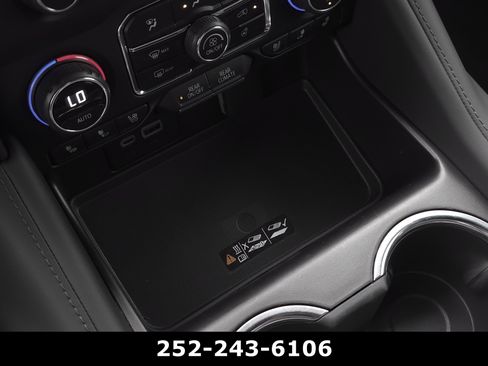 Used 2024 Chevrolet Tahoe High Country w/ Advanced Technology Package image 17