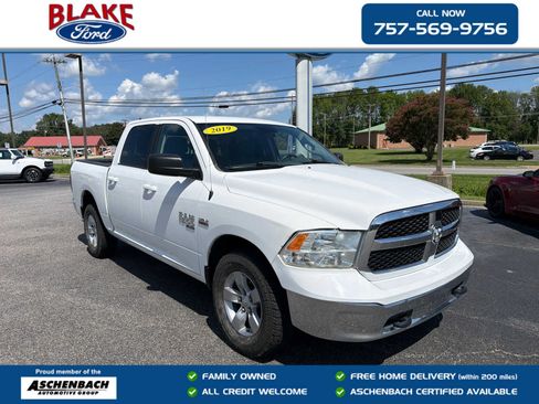 Used 2019 RAM 1500 Classic SLT w/ Protection Group AWD/4WD image 1