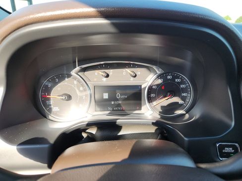 Used 2023 GMC Acadia SLT image 17