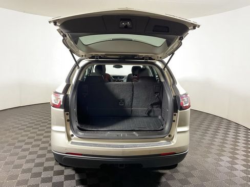 Used 2015 Chevrolet Traverse LT w/ Style and Technology Package AWD/4WD image 14