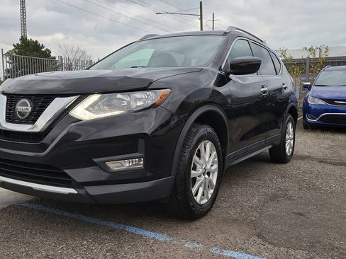 Used 2018 Nissan Rogue S image 5