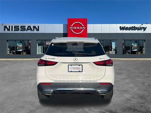 Used 2022 Mercedes-Benz GLA 250 4MATIC image 6