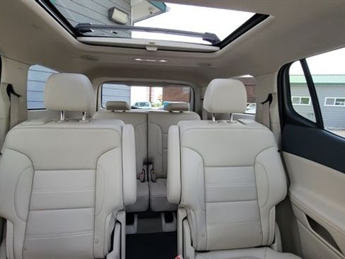 Used 2023 GMC Acadia Denali w/ Denali Ultimate Package AWD/4WD image 45
