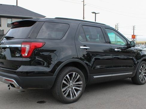 Used 2017 Ford Explorer Platinum image 53