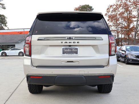 Used 2022 Chevrolet Tahoe Z71 w/ Luxury Package image 5