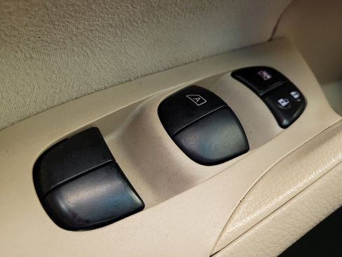 Used 2015 Nissan Altima 2.5 S w/ Power Driver Seat Package FWD image 27