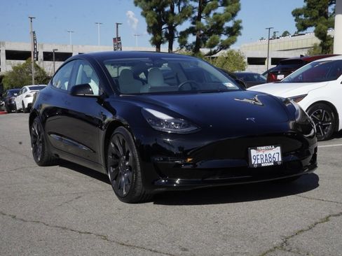 Used 2023 Tesla Model 3 Performance image 2