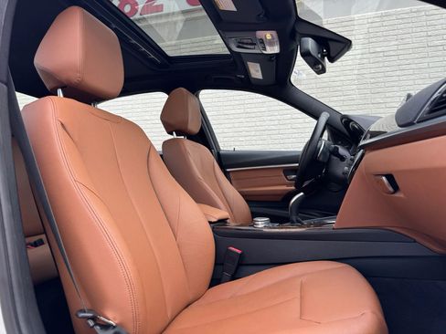 Used 2016 BMW 340i Sedan RWD image 25