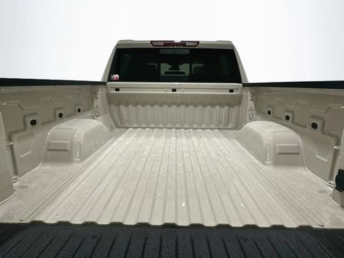 New 2026 GMC Sierra 1500 SLE w/ Preferred Package RWD image 26