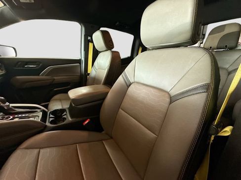 Used 2023 Chevrolet Colorado ZR2 w/ Desert Boss Special Edition AWD/4WD image 21