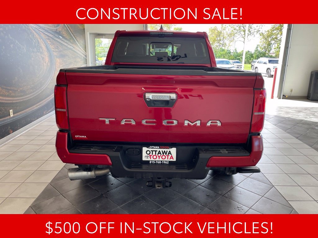 Used 2025 Toyota Tacoma Limited AWD/4WD image 7