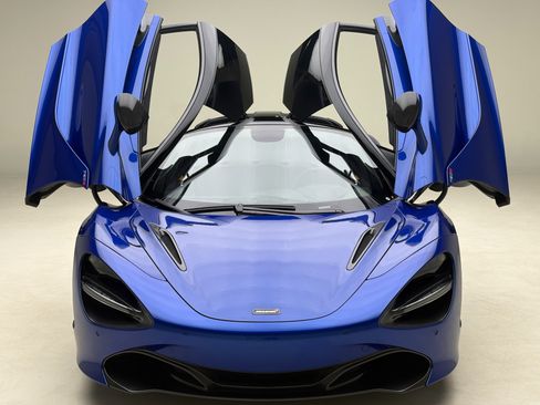 Used 2018 McLaren 720S Performance RWD image 4