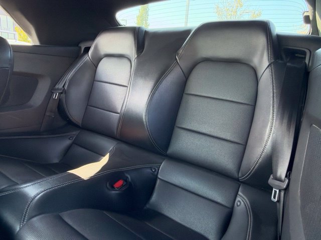 Used 2022 Ford Mustang Premium RWD image 32